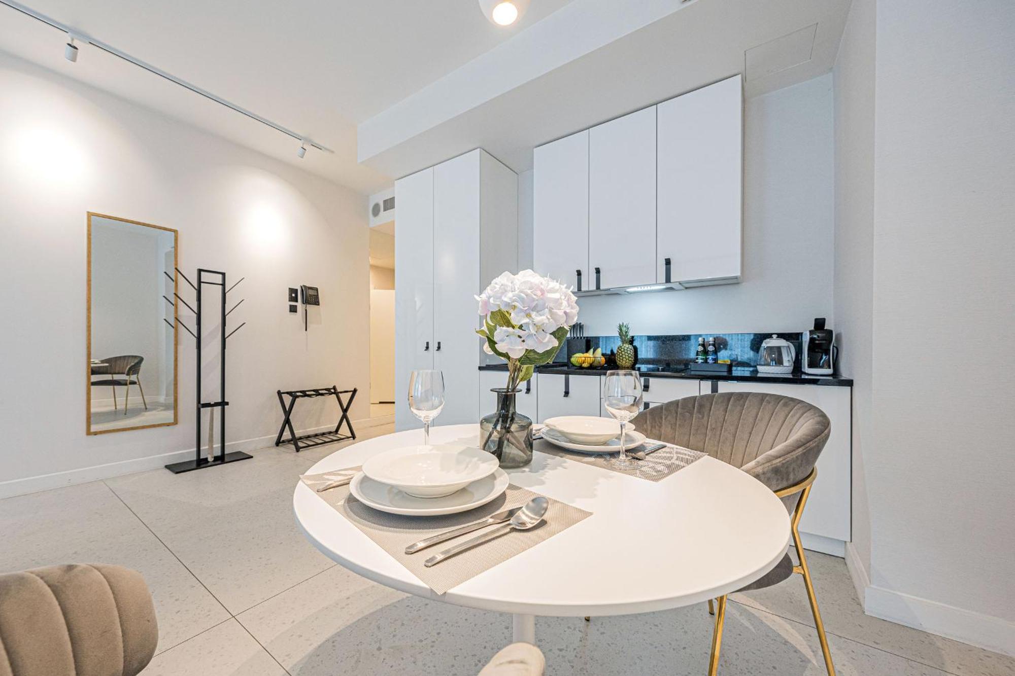 Deo Plaza Apartamenty Premium By Rent Like Home 格但斯克 外观 照片